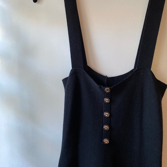 knit overall dress - Picture 2 of 3